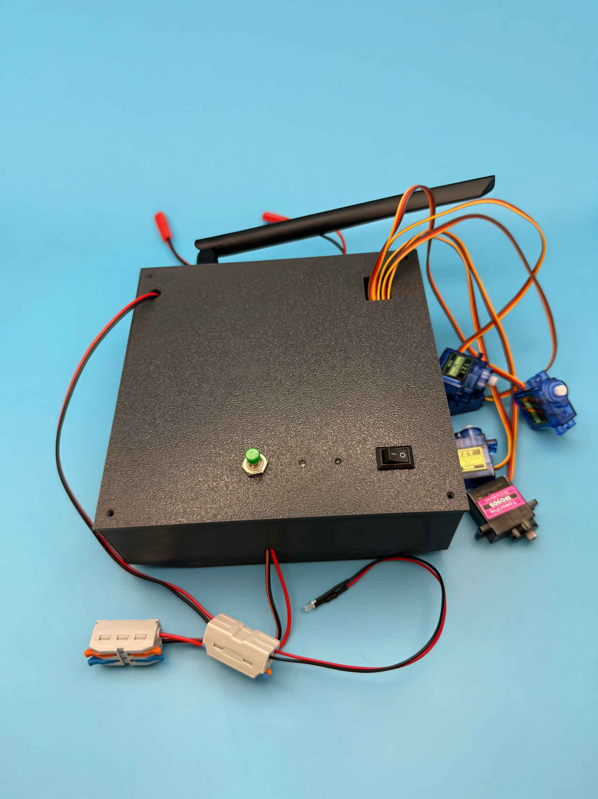 Система дистанционного управления роботом-манипулятором на базе ESP32 и LoRa Система дистанционного управления роботом-манипулятором на базе ESP32 и LoRa