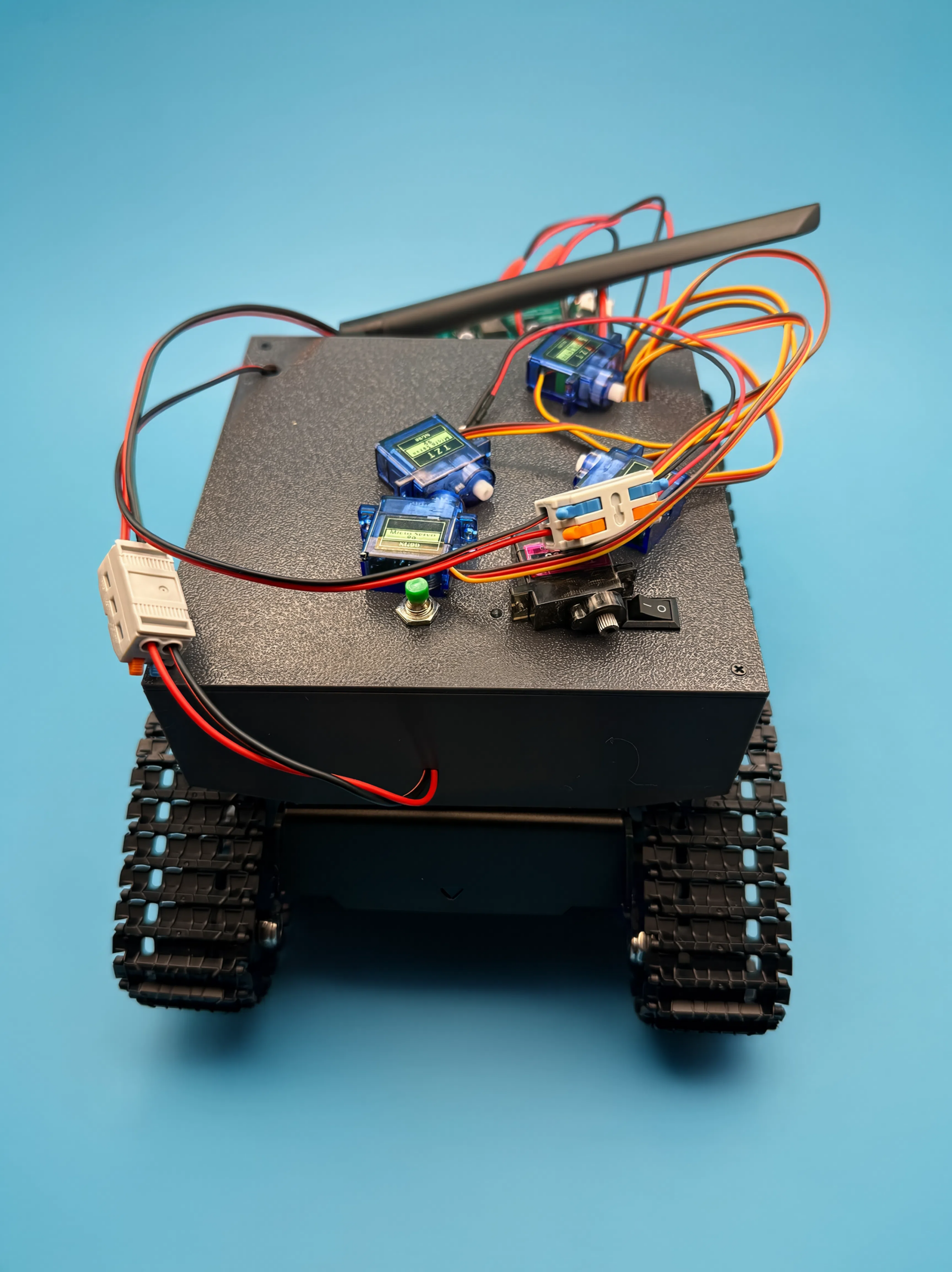 Система дистанционного управления роботом-манипулятором на базе ESP32 и LoRa Система дистанционного управления роботом-манипулятором на базе ESP32 и LoRa